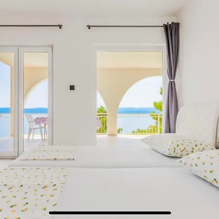 Ivana Black & White Apartments - Marusici Marusici  Extérieur photo