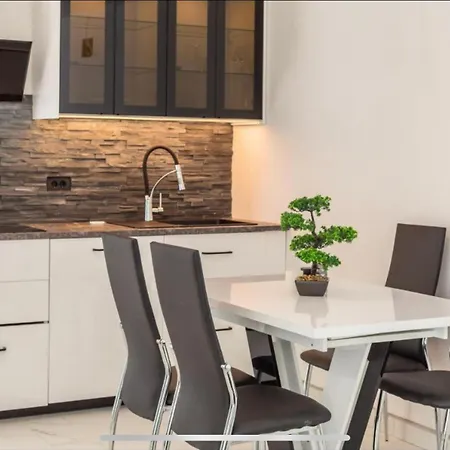 Ivana Black & White Apartments - Marusici Marusici  Extérieur photo