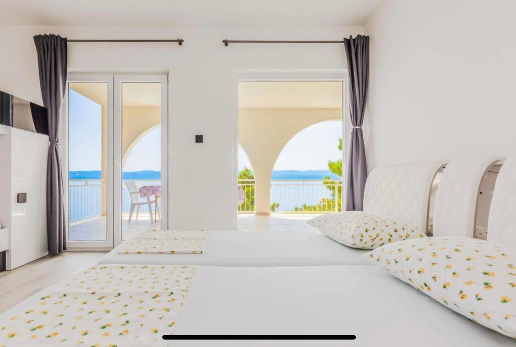 Ivana Black & White - Marusici Apartment Marusici (Split-Dalmatia)